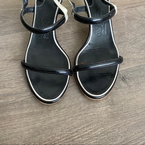 COPY - Ferragamo Ankle Strap Heeled Sandals Open Toe 9.5 - Picture 3 of 9